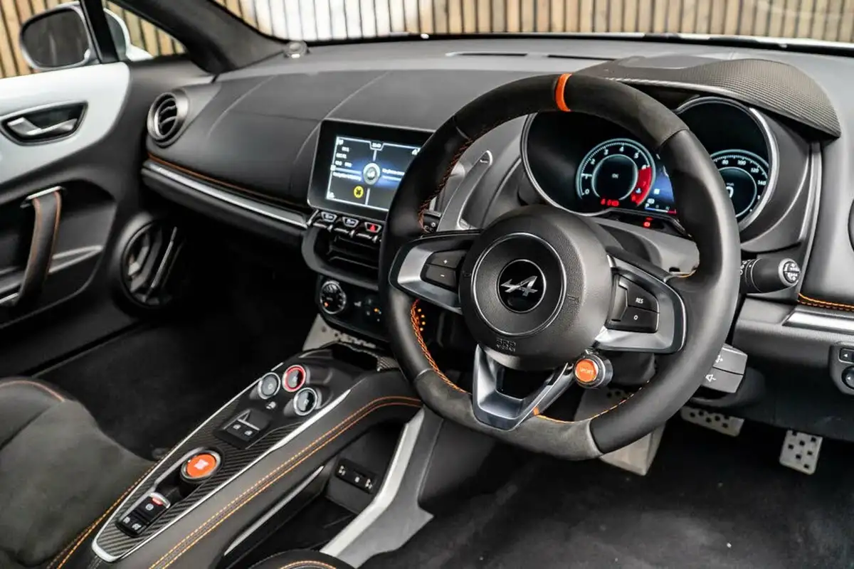 2020-alpine-a110-18-t-s-big-21