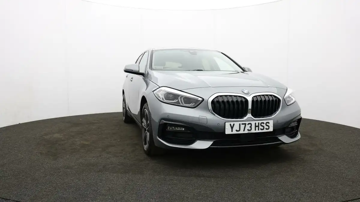 2024-bmw-1-series-15-118i-sport-dct-big-42