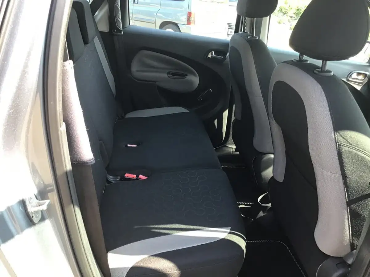 2009-citroen-c3-picasso-16hdi-vtr-big-9