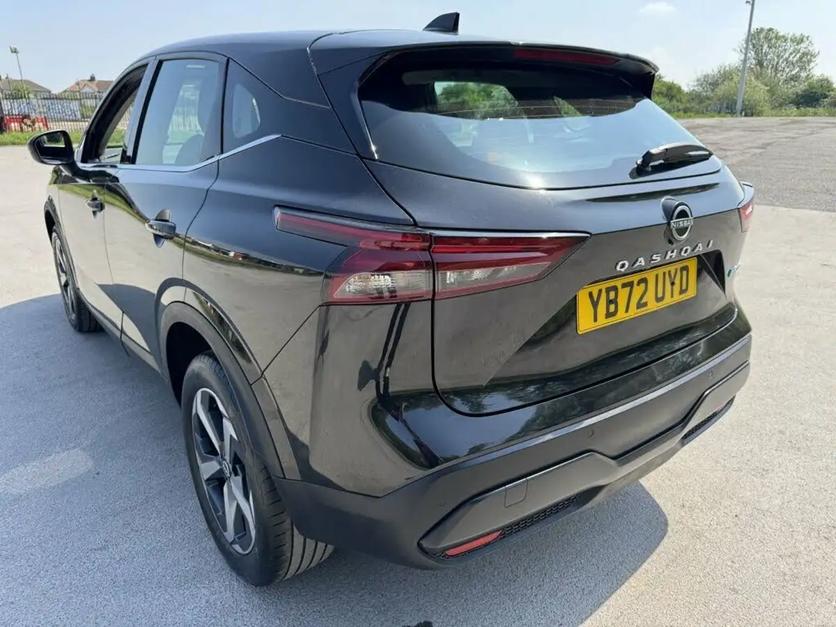 2022-nissan-qashqai-15-acenta-premium-big-33