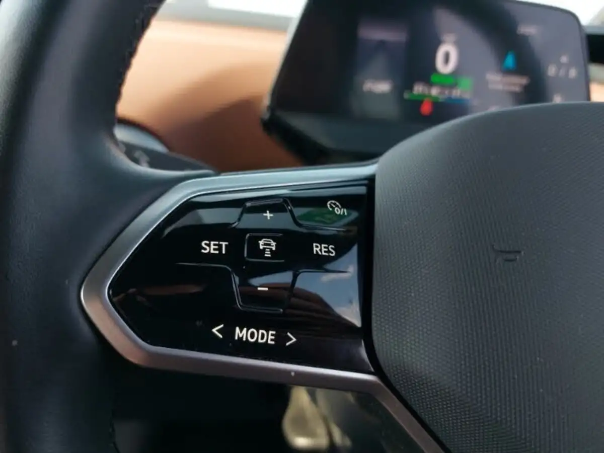 2022-volkswagen-id4-e-life-148ps-52kwh-pure-performance-big-13