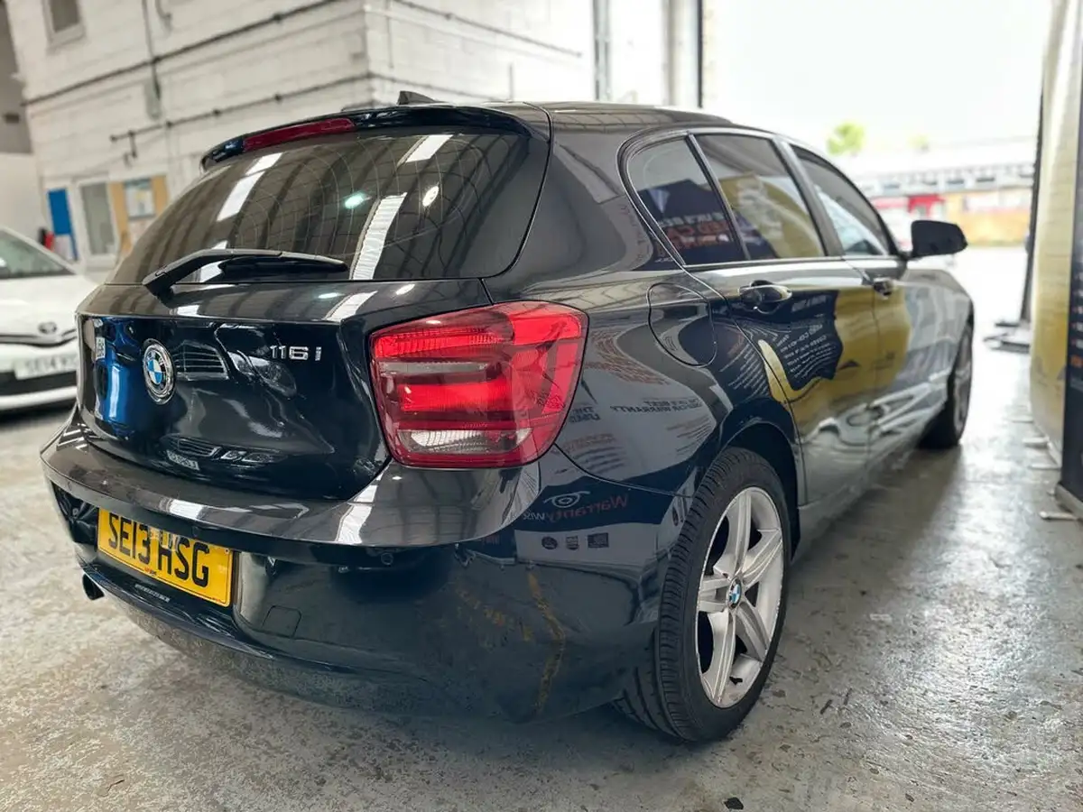 2013-bmw-1-series-16-116i-sport-ss-5d-big-8