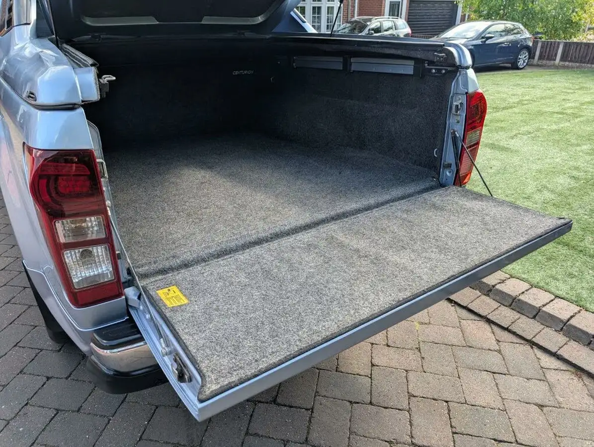 2016-isuzu-d-max-25td-centurion-big-13
