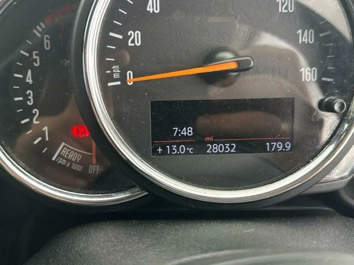 2019-mini-countryman-15-cooper-classic-big-5