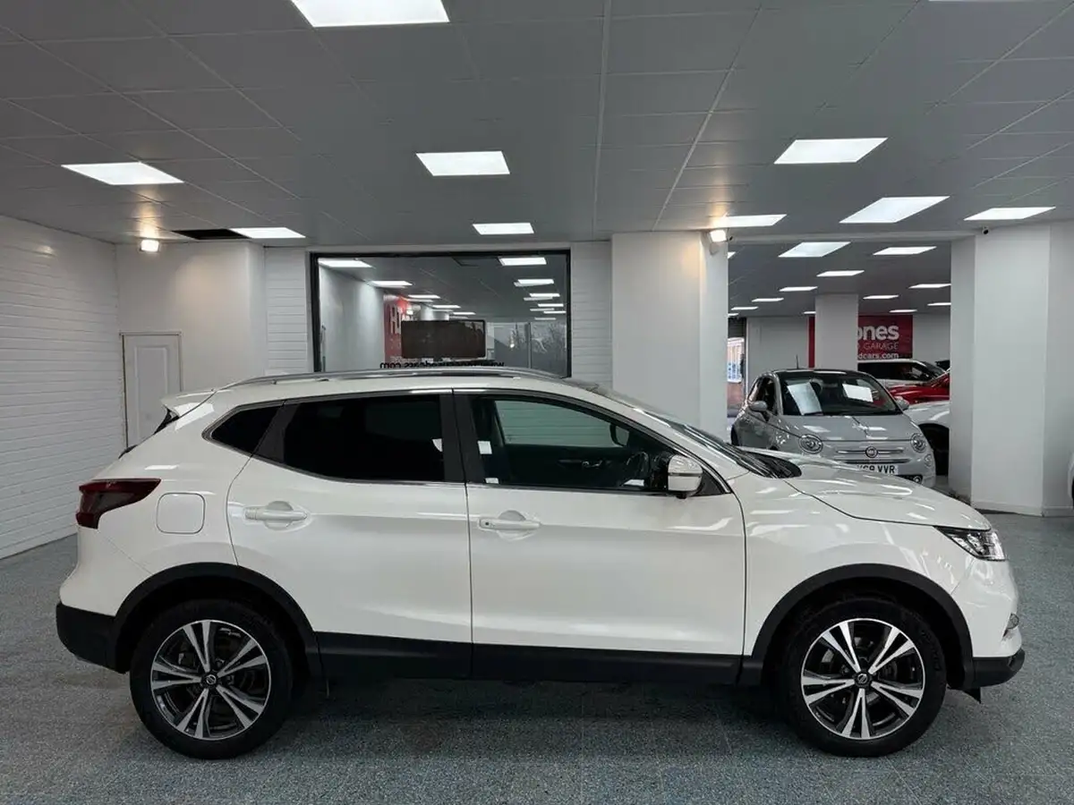 2021-nissan-qashqai-13-dig-t-n-connecta-140ps-big-1