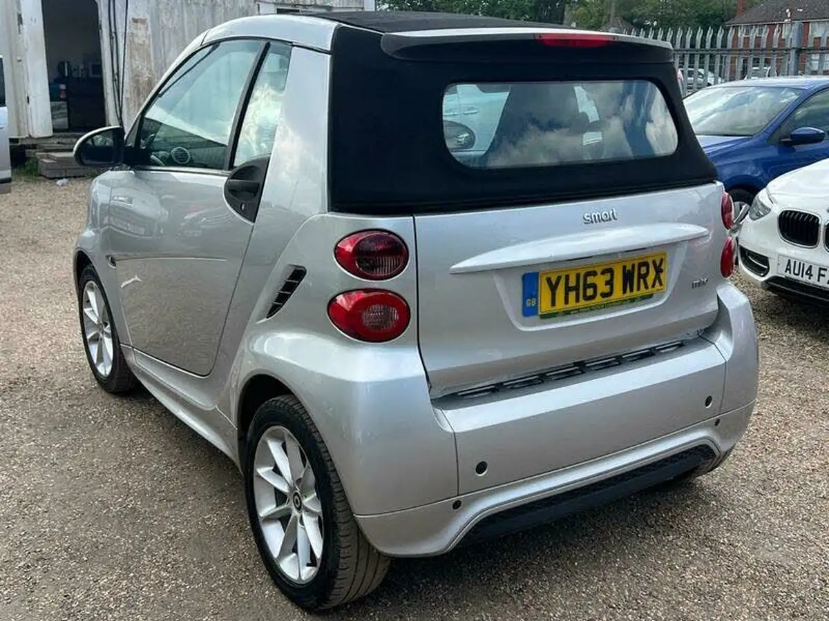 2013-smart-fortwo-10-passion-71bhp-cabriolet-big-4