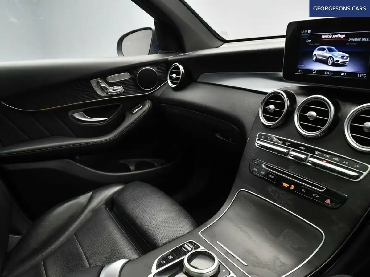 2018-mercedes-benz-glc-class-21d-glc250d-amg-line-premiumss-station-wagon-5d-big-31
