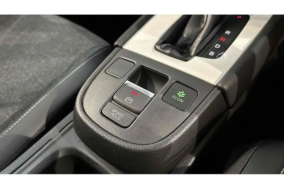 2021-honda-jazz-15-i-mmd-sr-109ps-big-36