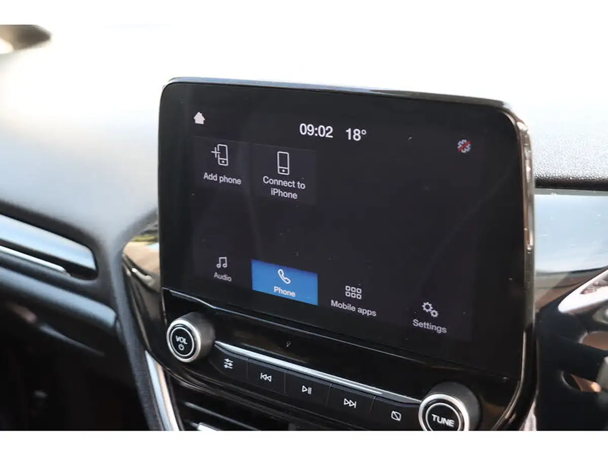 2019-ford-fiesta-10t-active-1-100ps-big-40