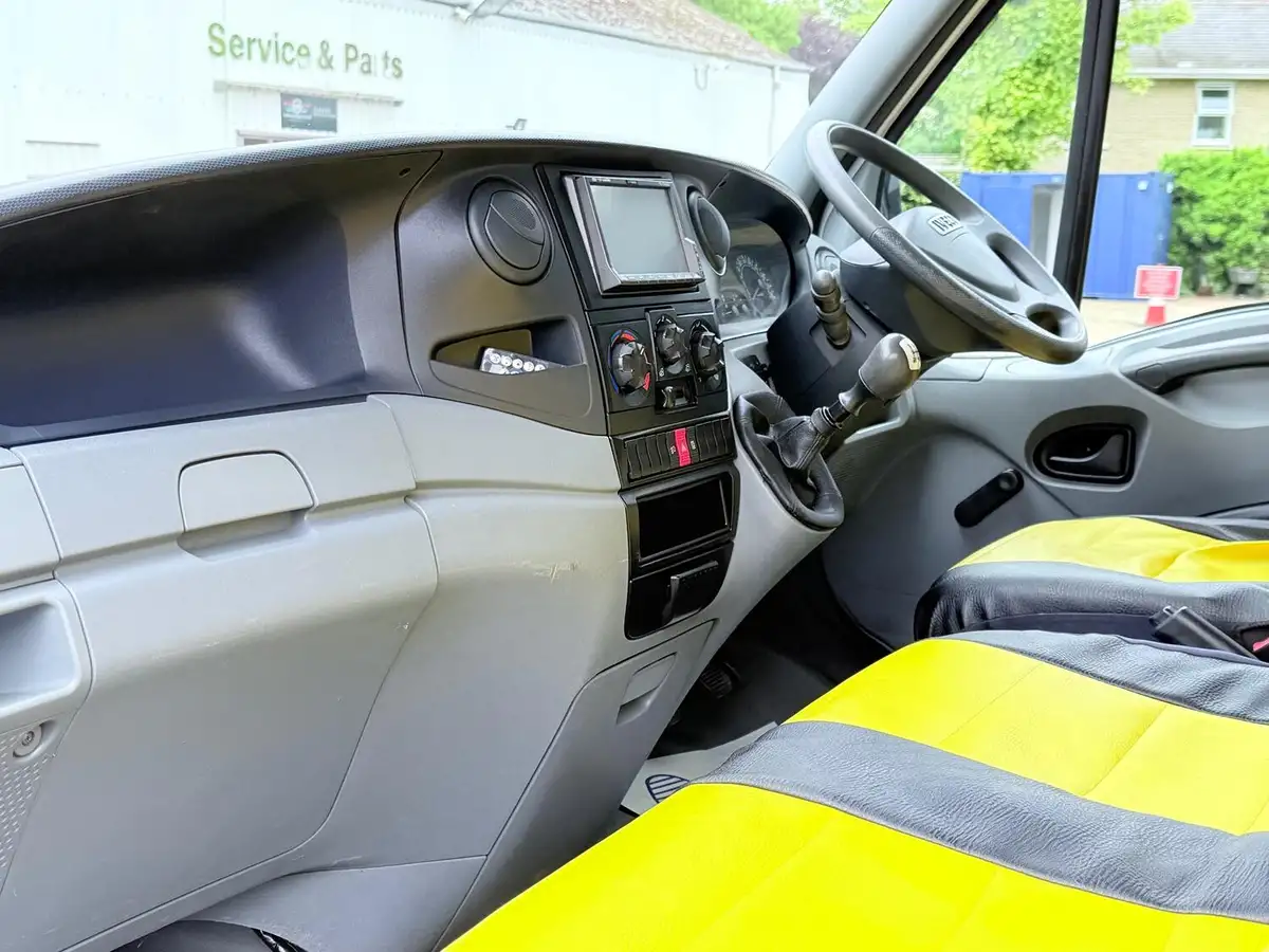 2008-iveco-daily-s-class-23td-35s12-lwb-high-roof-van-big-36