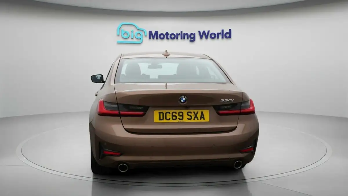 2020-bmw-3-series-20-330i-sport-saloon-4d-big-6