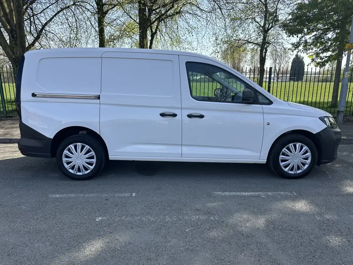 2021-volkswagen-caddy-20tdi-c20-cargo-commerce-102pseu6d-big-3