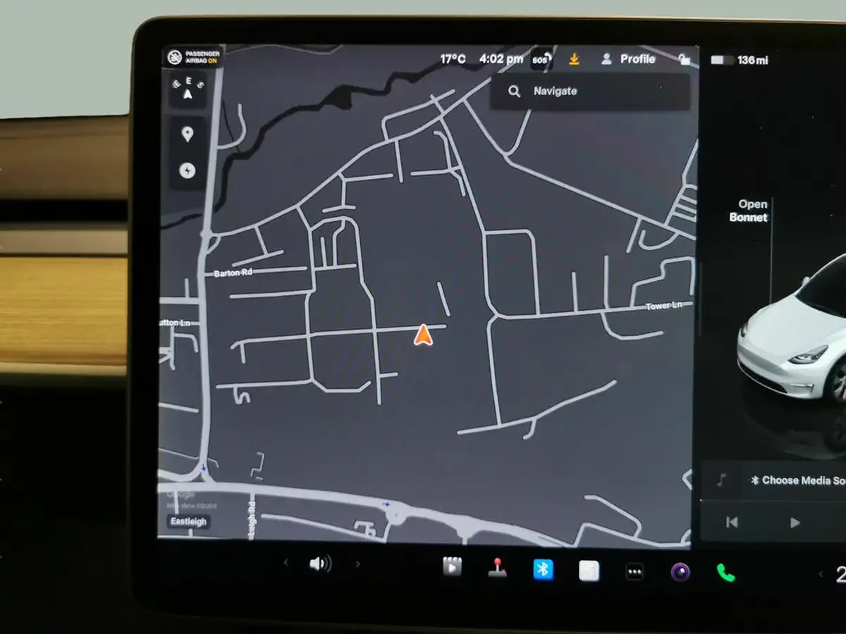 2023-tesla-model-y-e-rwd-big-7
