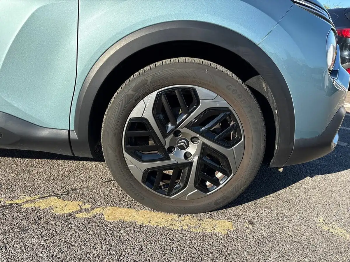 2022-citroen-c4-12-puretech-sense-plus-eat8-big-6