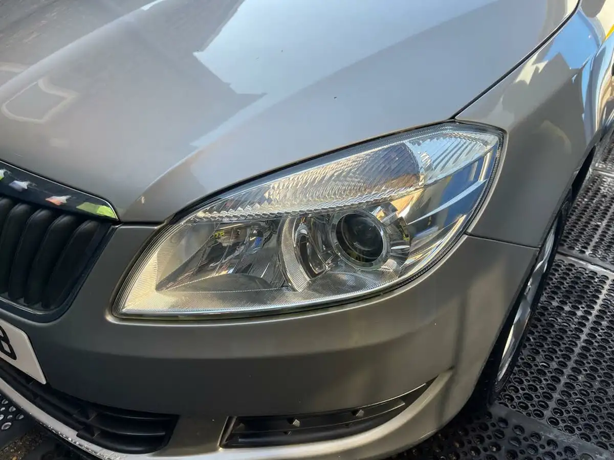 2013-skoda-roomster-12-se-105ps-1197cc-big-9