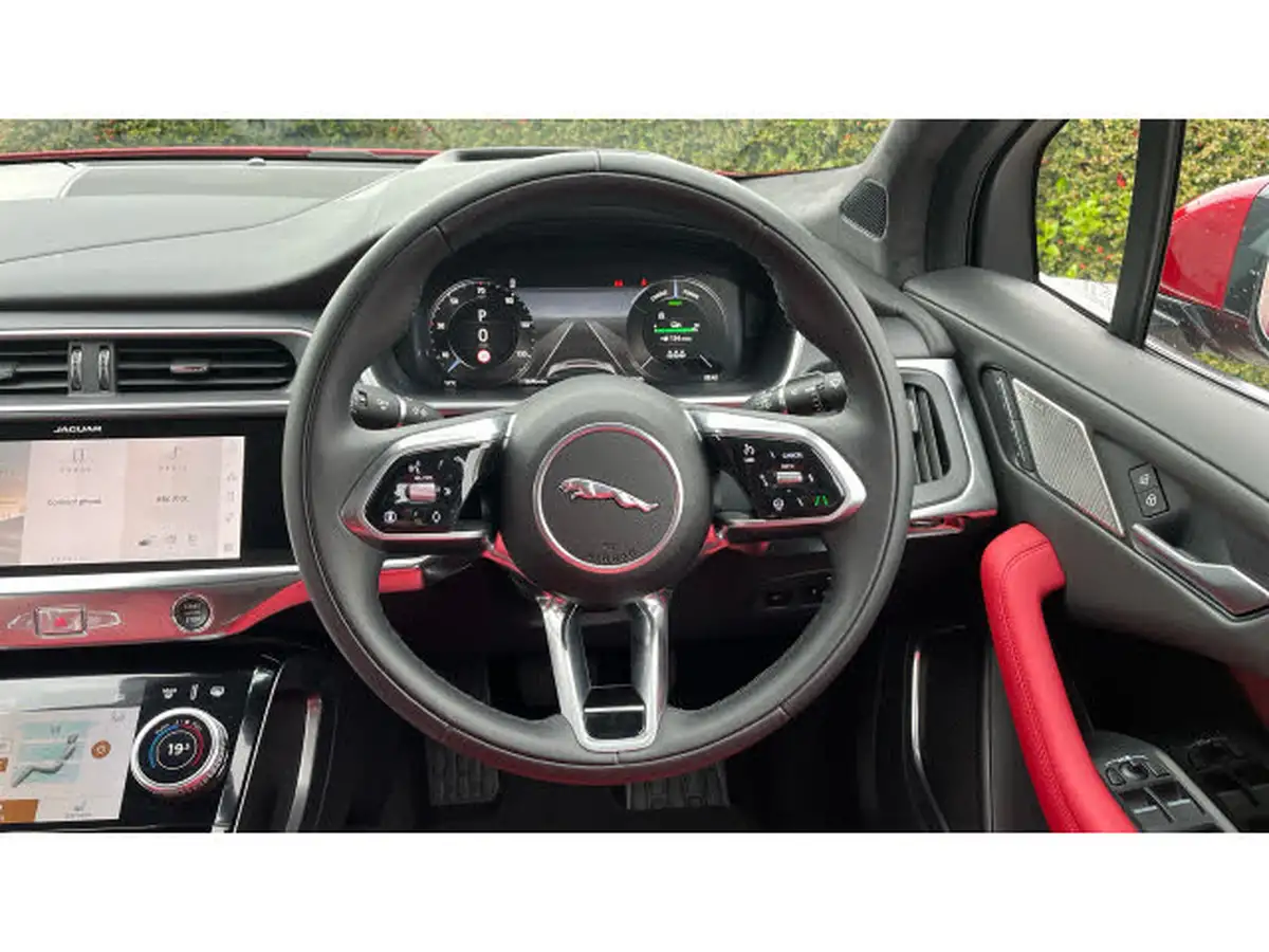 2024-jaguar-i-pace-ev400-r-dynamic-hse-black-big-14