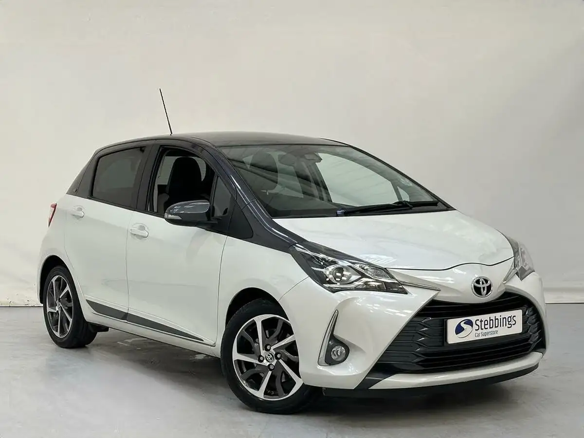 2019-toyota-yaris-15-vvt-i-y20-111bhp-1496cc-big-0