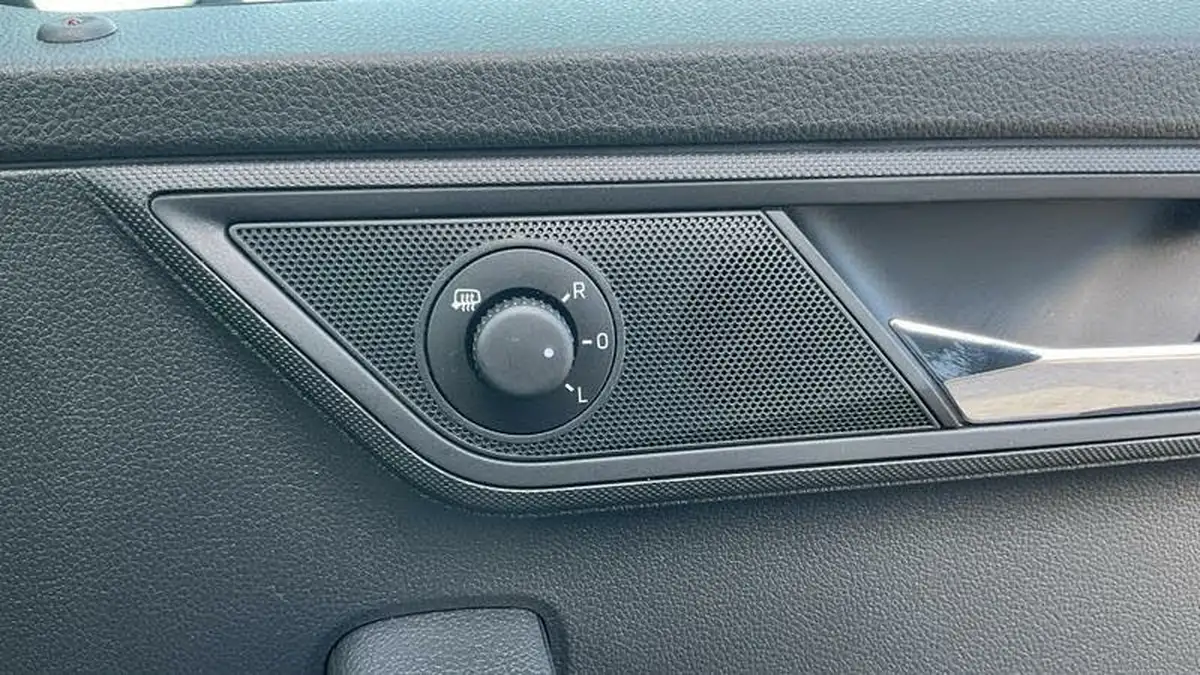 2021-skoda-fabia-10-tsi-se-drive-95ps-hatchback-dsg-big-28