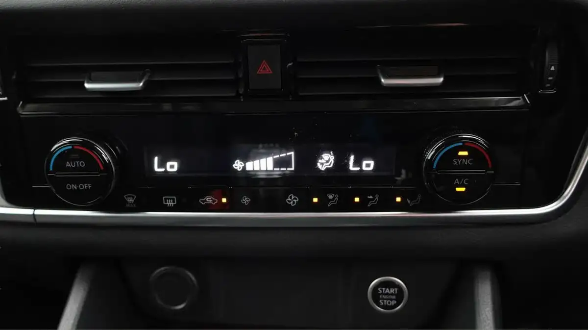 2022-nissan-qashqai-13-dig-t-acenta-premium-140ps-big-11