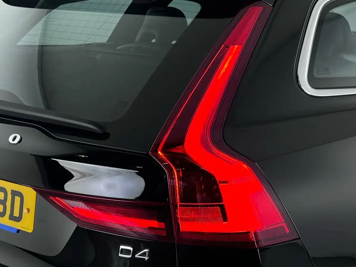 2018-volvo-v90-20td-d4-momentum-big-7