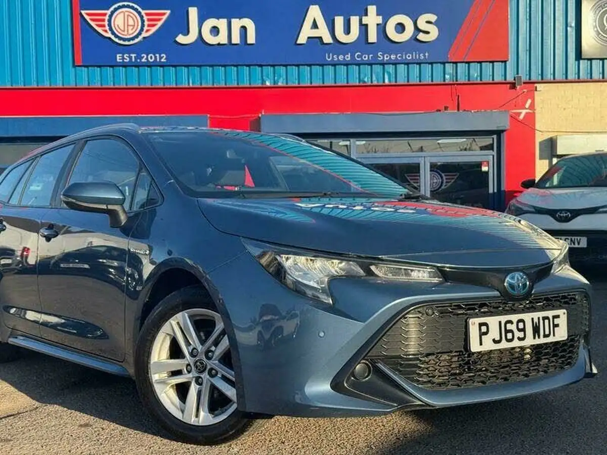 2020-toyota-corolla-18-vvt-i-icon-tech-trk-touring-sports-5d-big-48