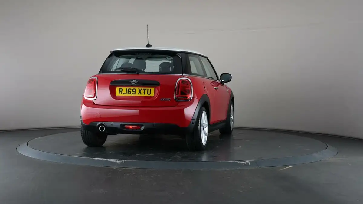 2020-mini-cooper-15-cooper-classic-hatchback-3d-big-62