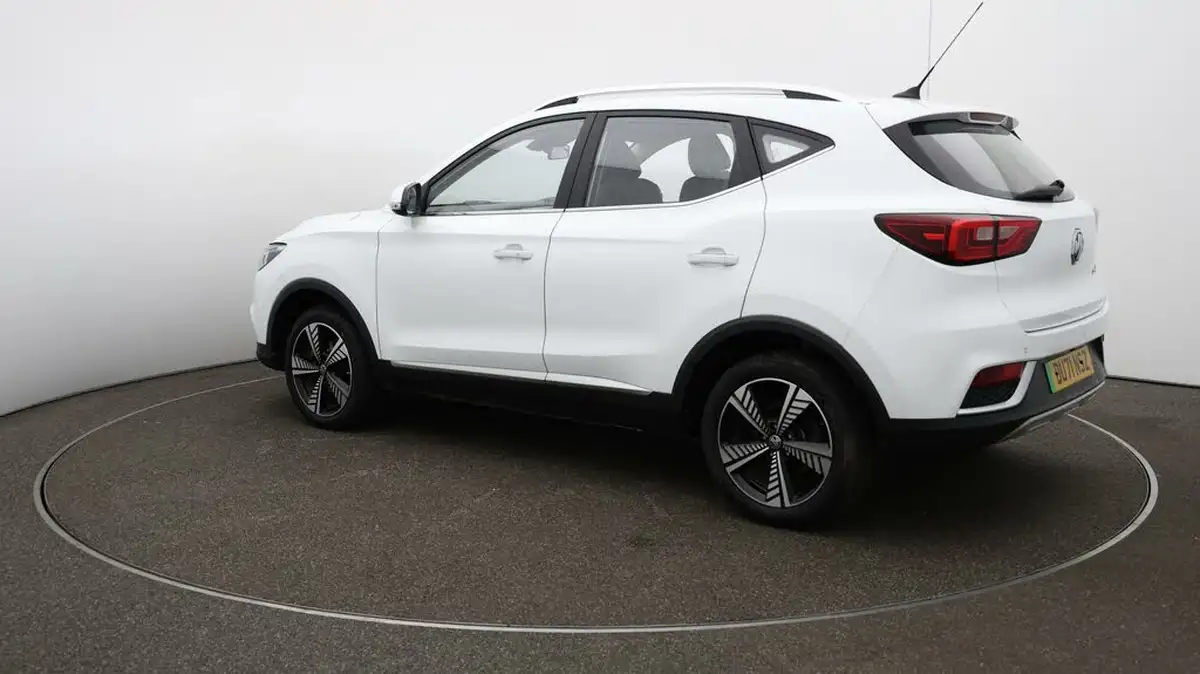 2021-mg-zs-suv-e-exclusive-ev-big-29