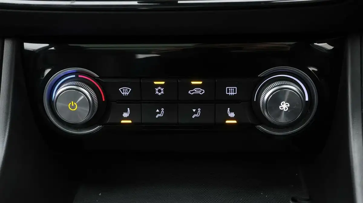 2021-mg-zs-suv-e-exclusive-ev-big-12