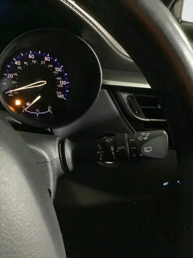 2017-toyota-c-hr-12-excel-cvt-big-17