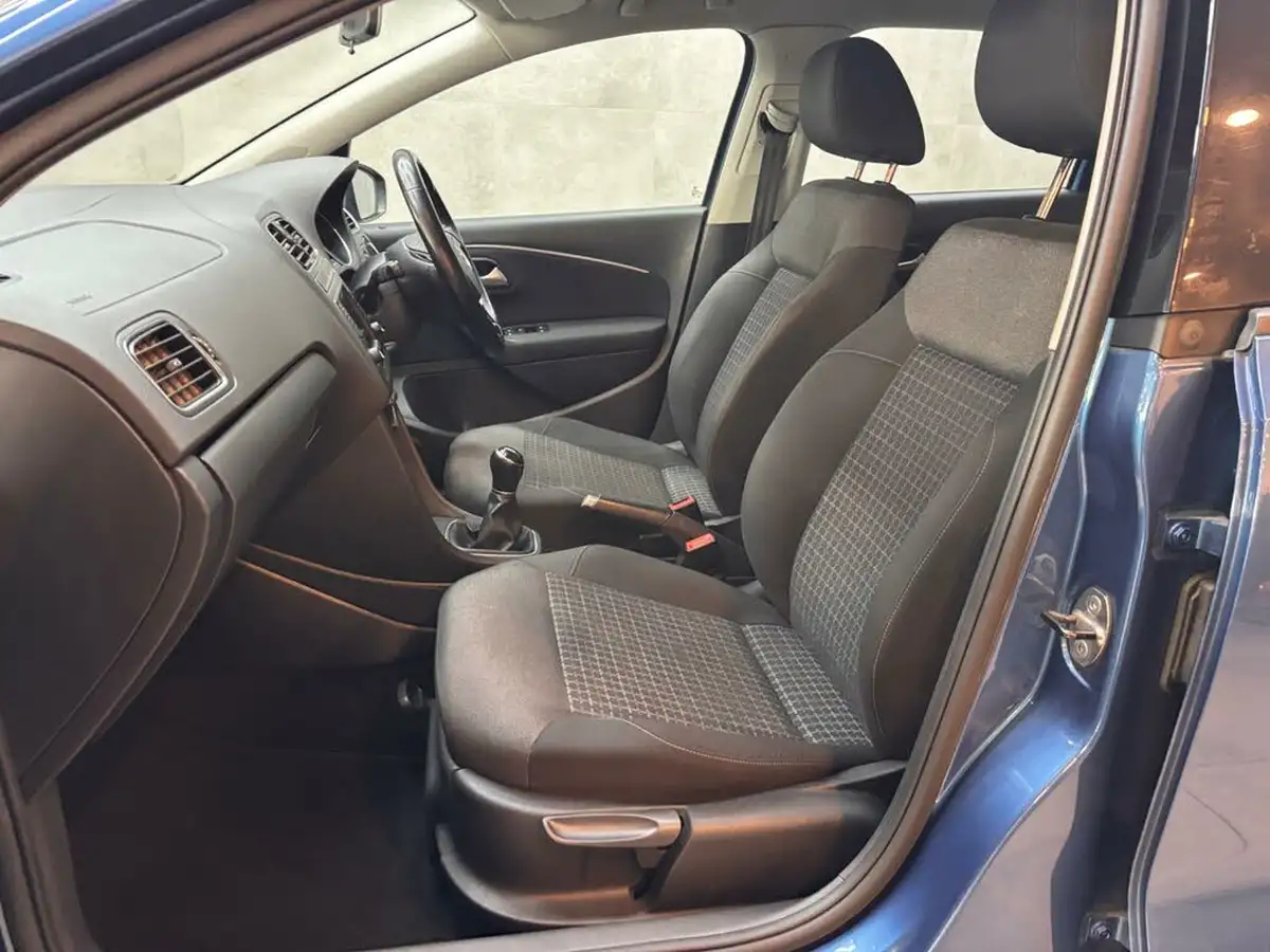 2016-volkswagen-polo-10-se-60ps-5d-big-19