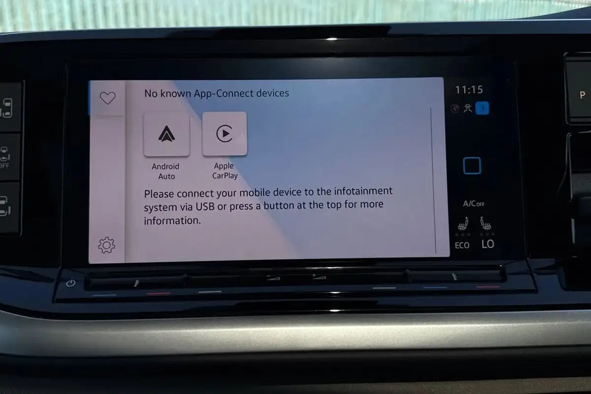 2024-volkswagen-multivan-14-tsi-style-standard-big-35