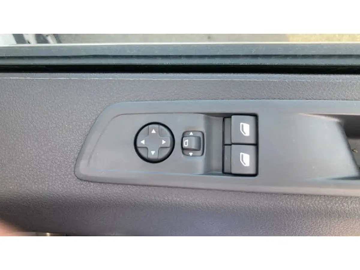 2023-vauxhall-vivaro-15td-2900-l1h1-prime-big-31