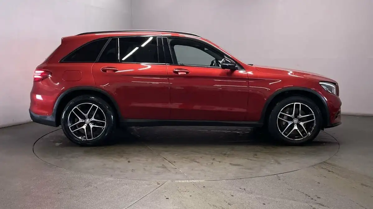 2016-mercedes-benz-glc-class-21d-glc250d-amg-line-ss-station-wagon-big-8