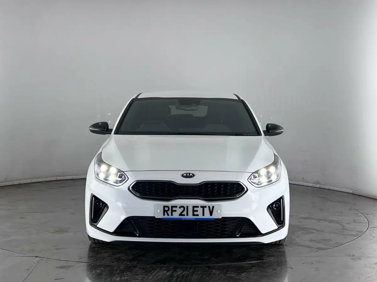 2021-kia-pro-ceed-15-t-gdi-gt-line-big-1