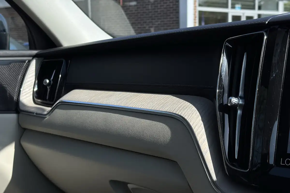 2020-volvo-xc60-20-t8-inscription-pro-big-32