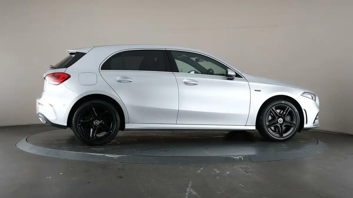 2020-mercedes-benz-a-class-13-a250e-amg-line-premium-plus-hatchback-5d-big-56