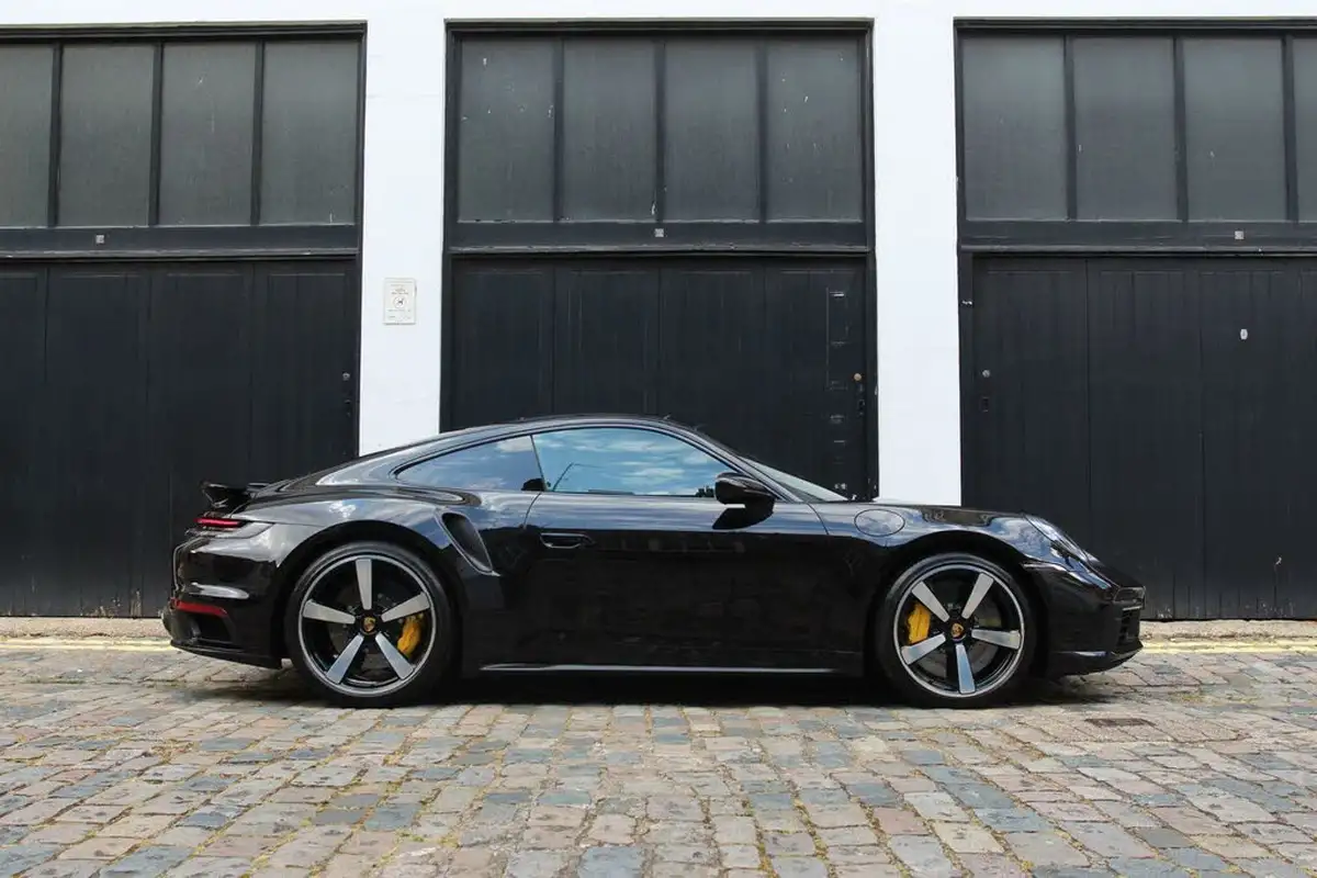 2023-porsche-911-38-turbo-s-awd-turbo-coupe-big-19