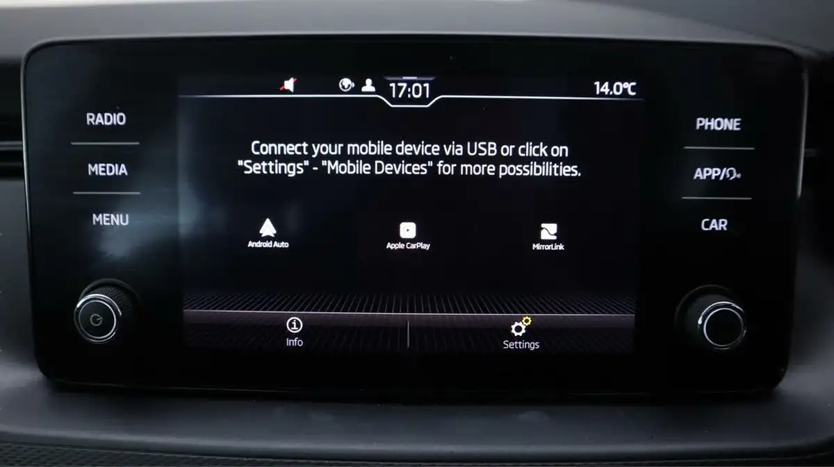 2021-skoda-kamiq-10-tsi-se-95ps-big-23