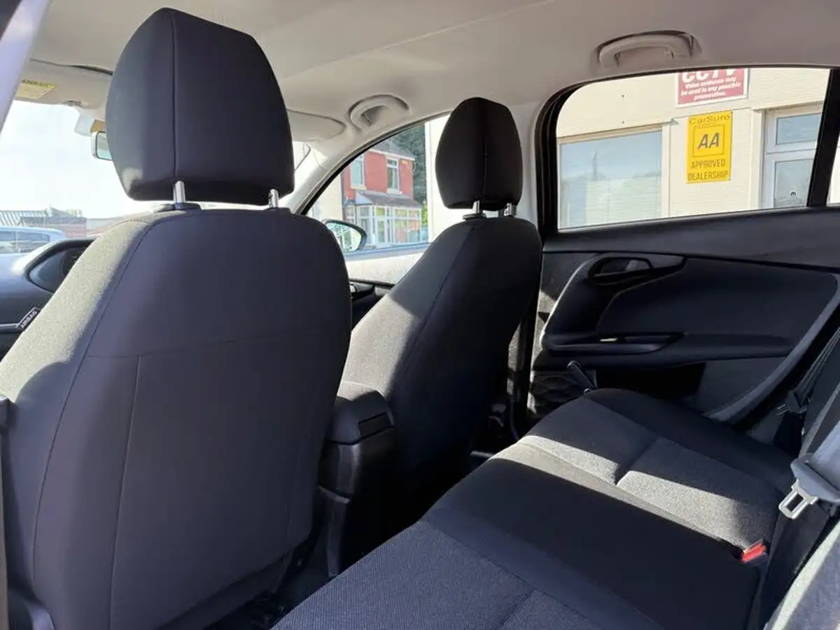 2020-fiat-tipo-14-easy-hatchback-5d-big-13