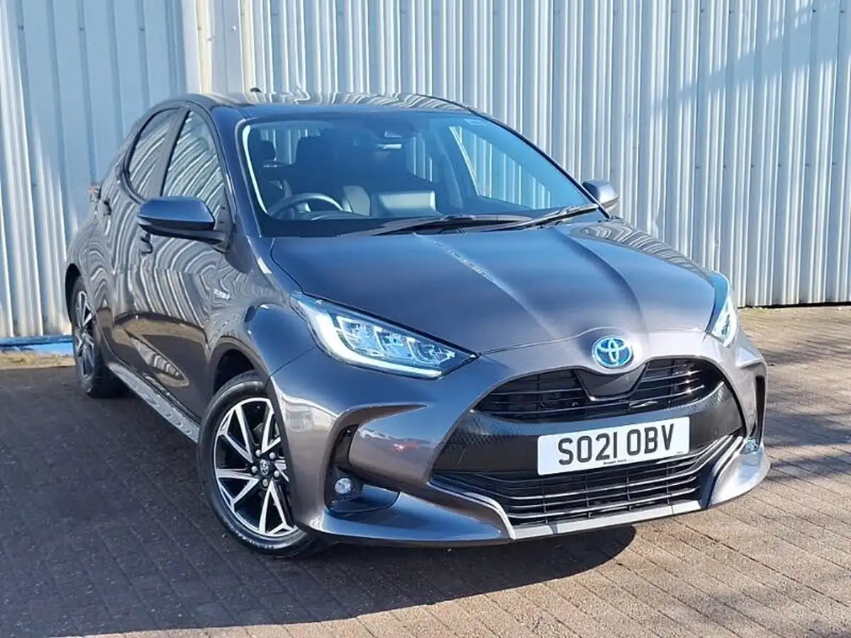 2021-toyota-yaris-15-vvt-i-design-big-0