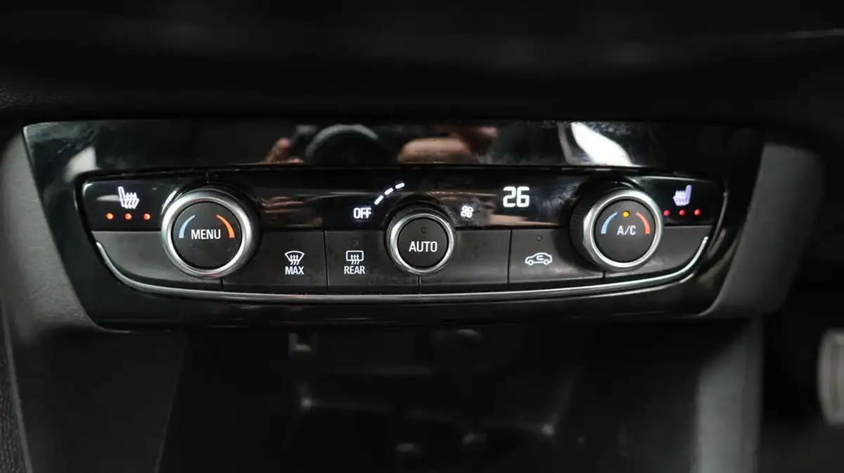 2020-vauxhall-corsa-12-turbo-elite-nav-premium-auto-big-11
