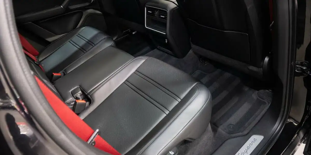 2022-porsche-cayenne-30-v6-e-hybrid-coupe-big-15