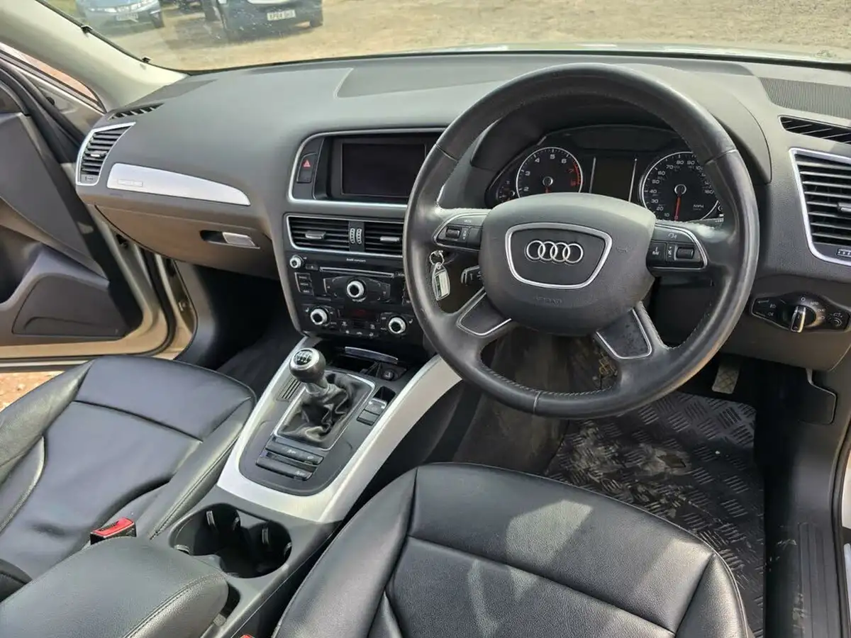 2013-audi-q5-20-quattro-se-180ps-big-19