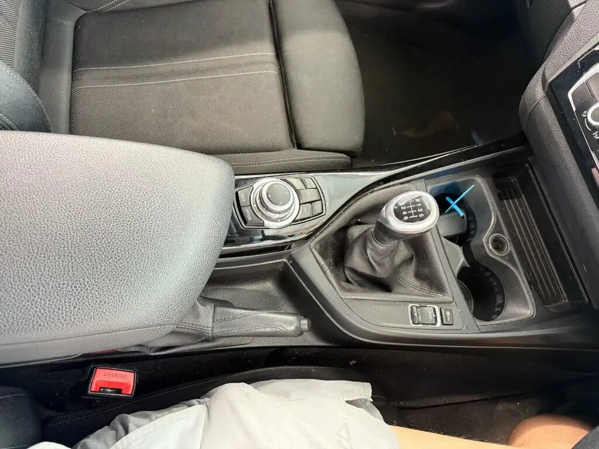 2017-bmw-1-series-15-118i-sport-5d-big-21