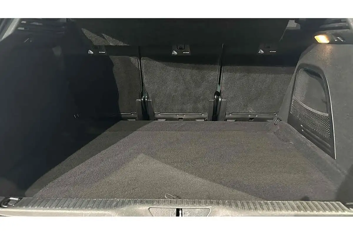 2018-citroen-c4-picasso-12-puretech-feel-big-38
