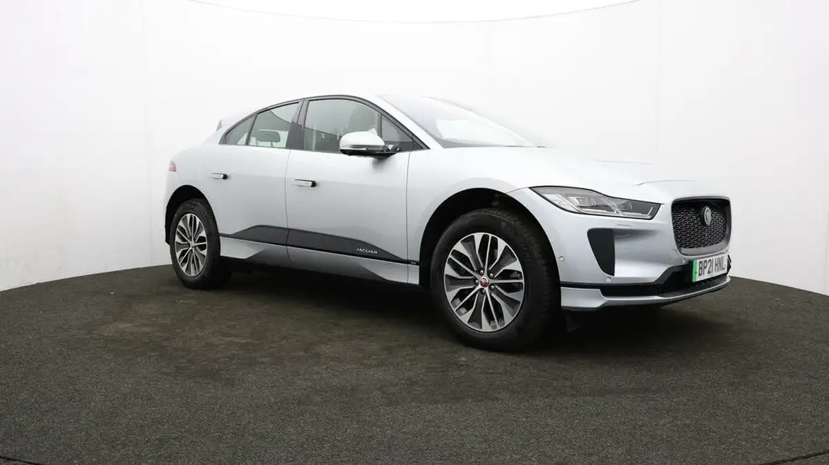2021-jaguar-i-pace-ev400-se-big-35