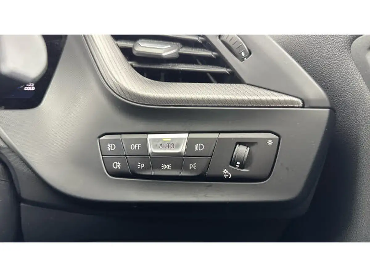 2021-bmw-1-series-15-118i-m-sport-lcp-big-30
