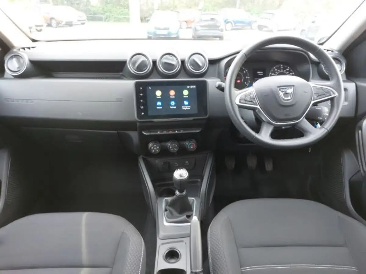2022-dacia-duster-10-tce-comfort-90hpeu6d-4x2-window-van-big-2