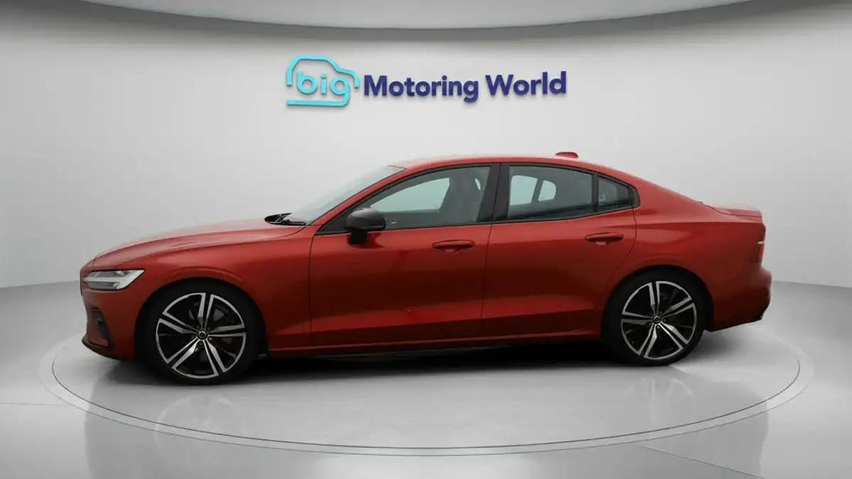 2019-volvo-s60-20-t5-r-design-plus-big-4