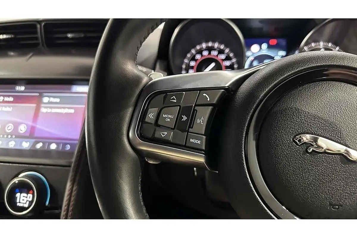 2019-jaguar-f-type-20-i4-chequered-flag-coupe-big-42